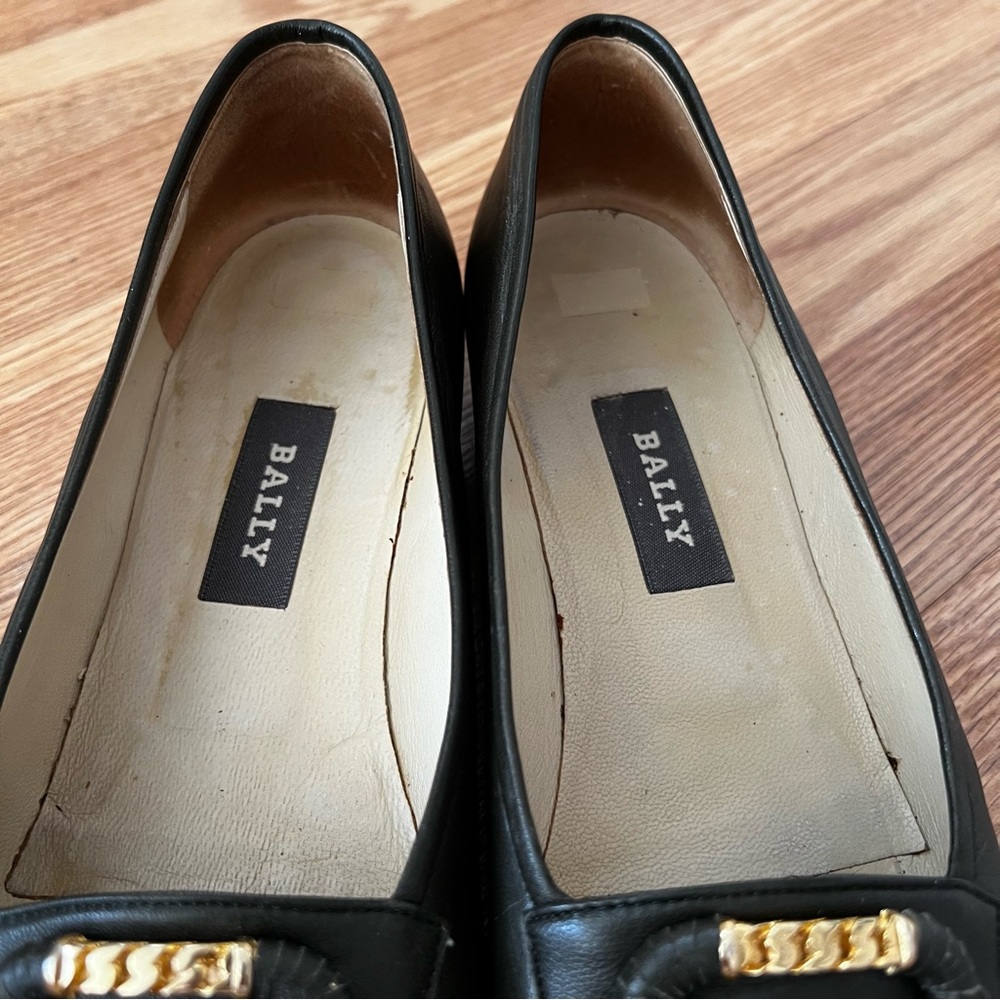 BALLY Olive Green Leather SELENA Loafers Gold Accent sz 8 - Picture 10 of 10